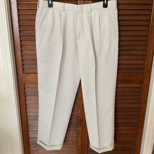 Me ‘s Dockers for the Golfer